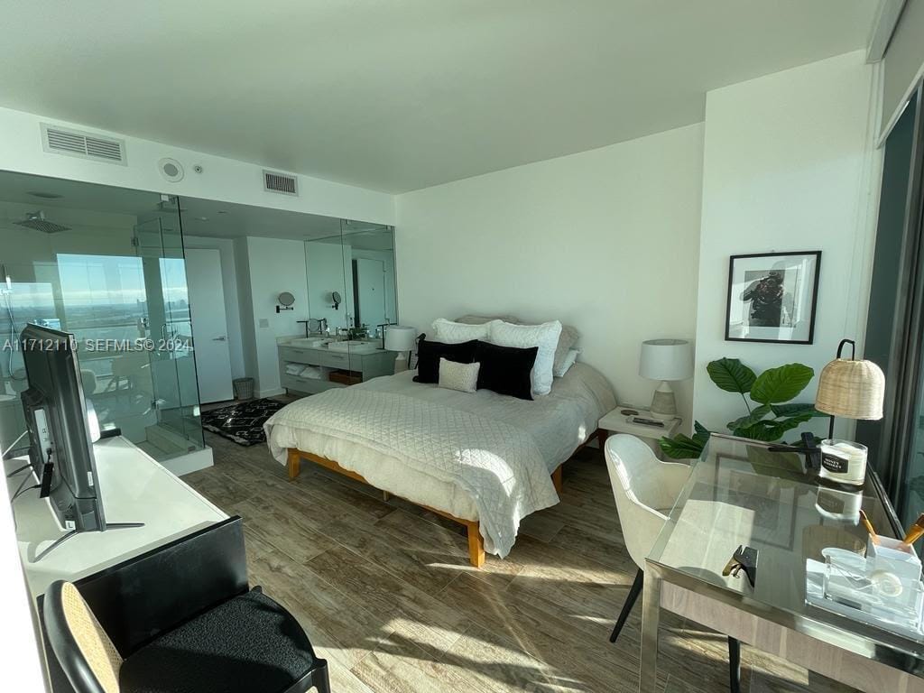 650 NE 32nd Street 3606, Miami, FL 33137 photo 8