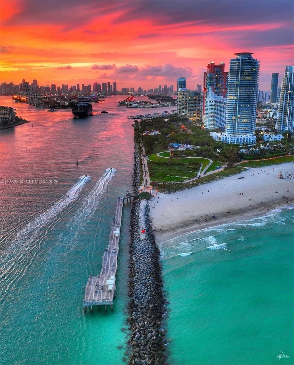 345 Ocean Drive 1022, Miami Beach, FL 33139 photo 22