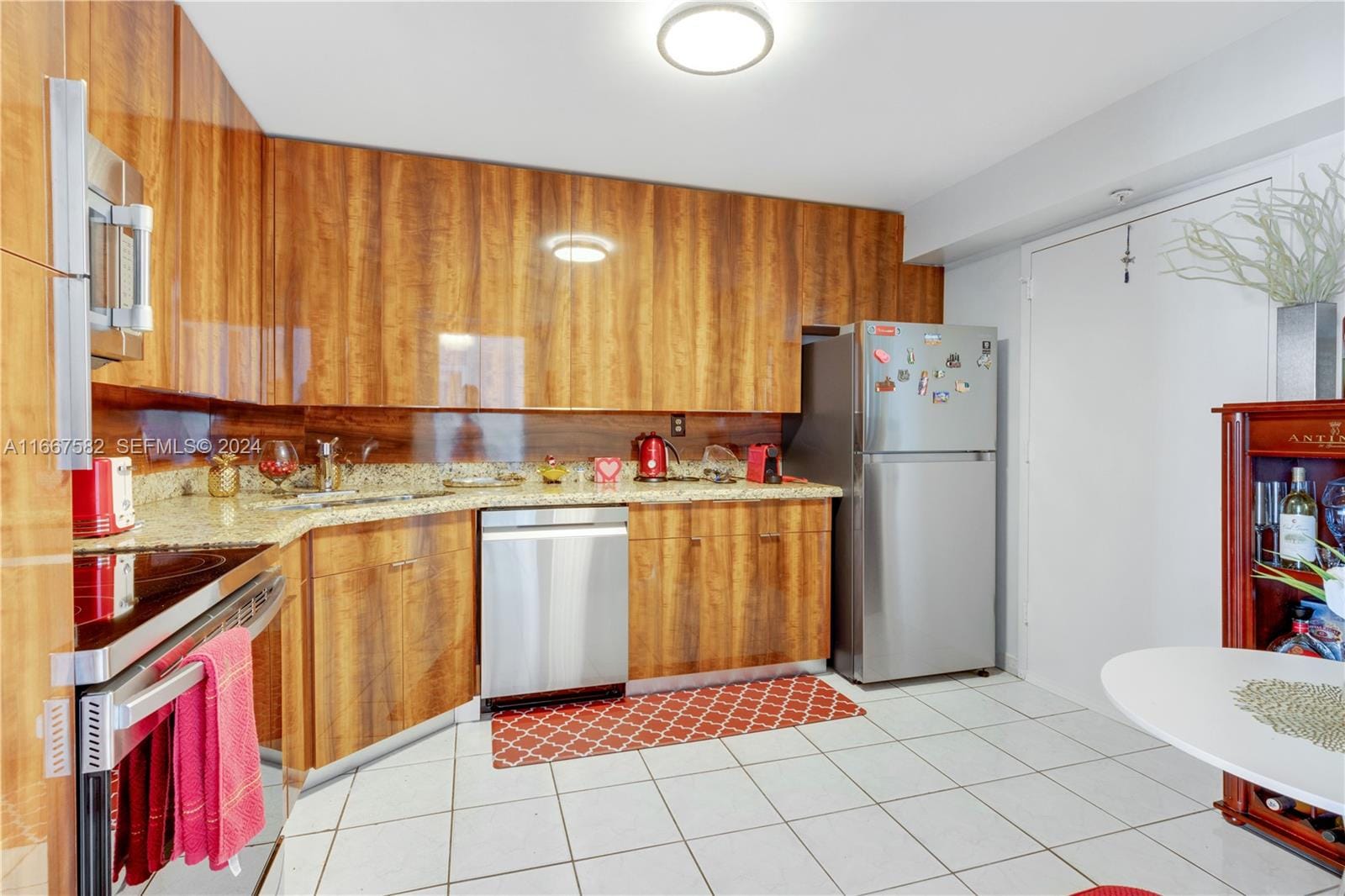 2750 NE 183rd Street 1910 — photo 12