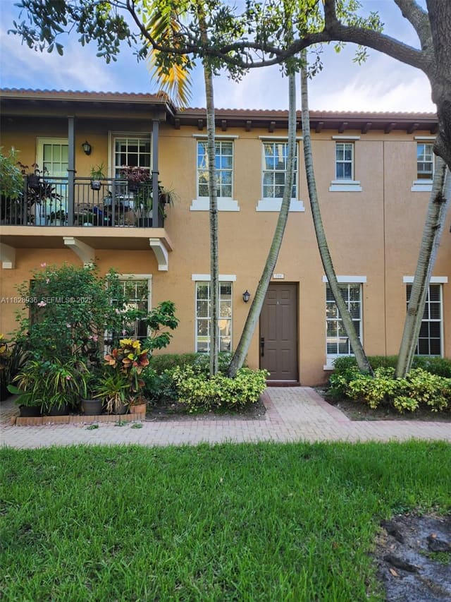 706 SW 147th Avenue, sold in Meadow Pines, Pembroke Pines, FL