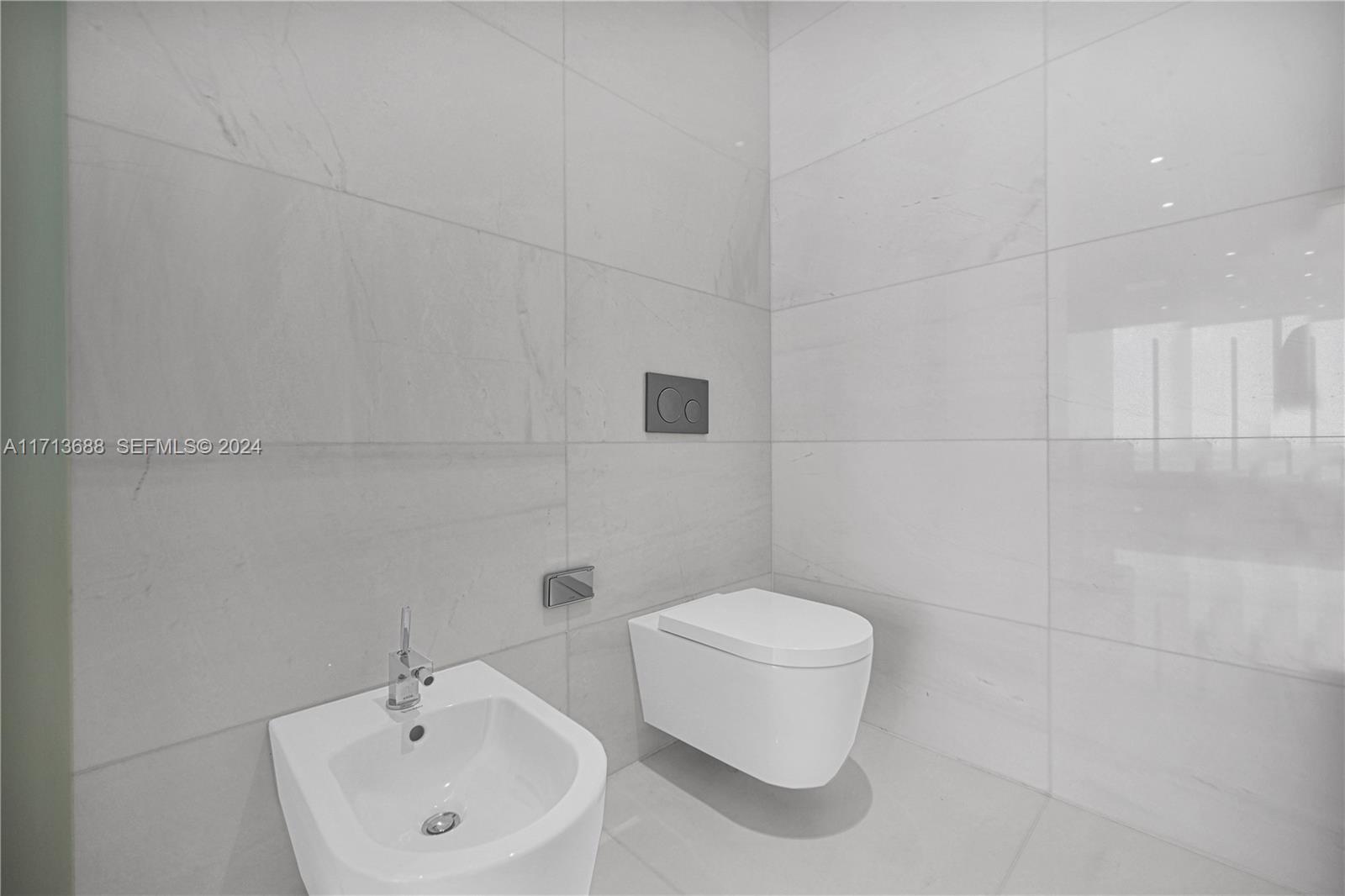 300 Biscayne Blvd Way 4303, Miami, FL 33131 photo 19