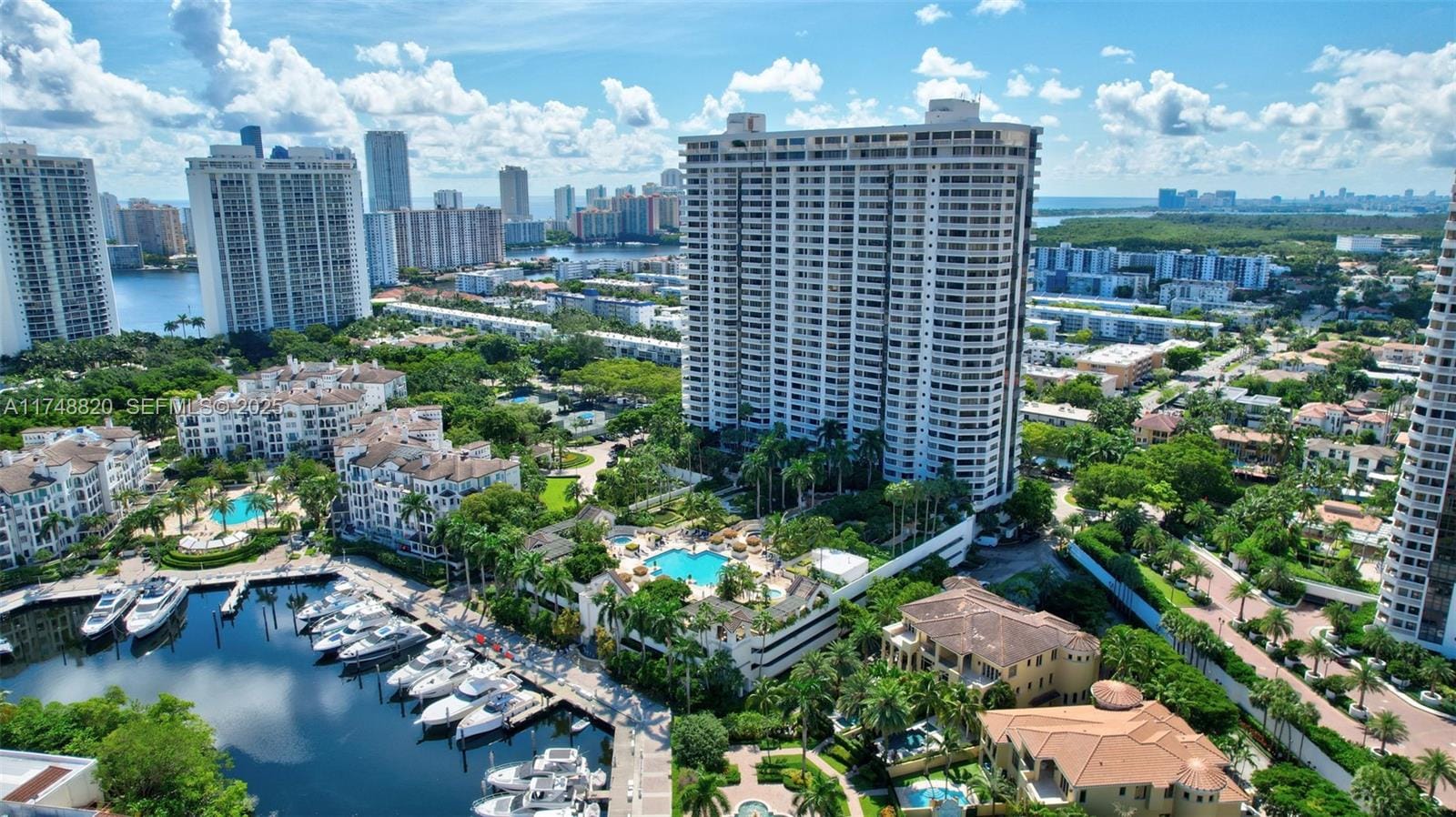 2000 Island Boulevard 410, Aventura, FL 33160 photo 29