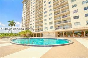 400 Kings Point Drive 106, Sunny Isles Beach, FL 33160 photo 2