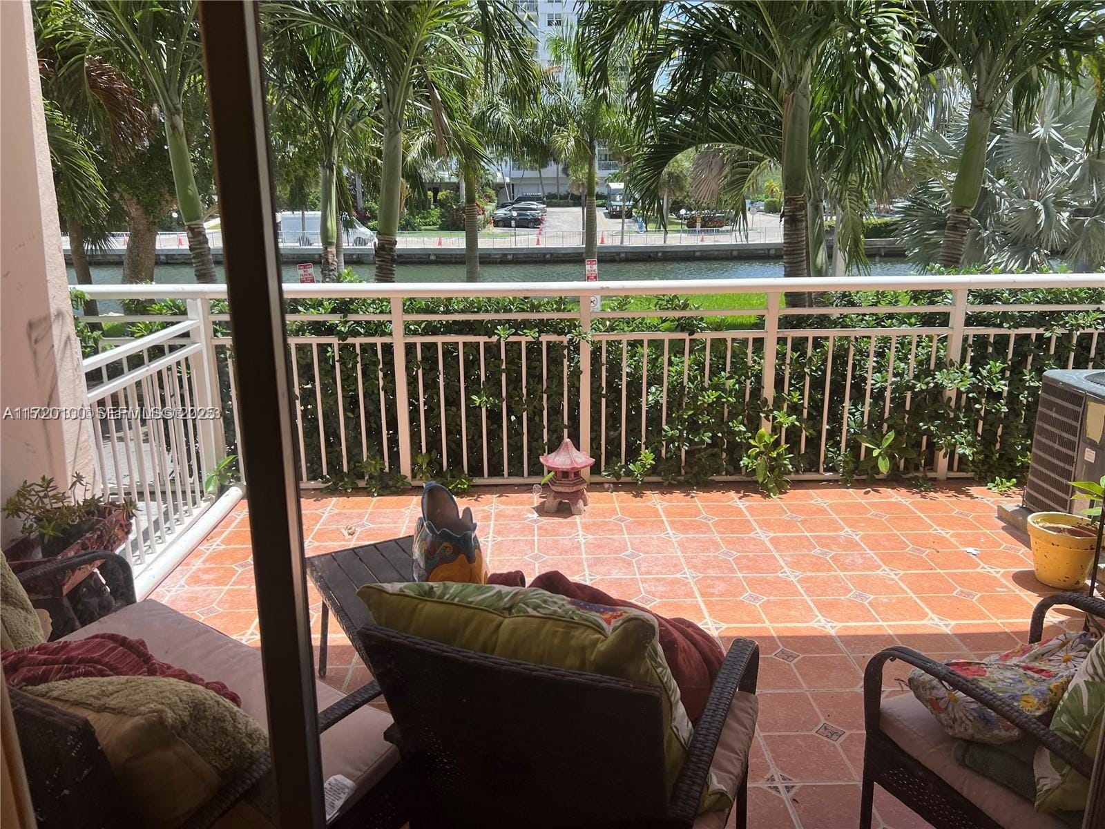 400 Kings Point Drive 106, Sunny Isles Beach, FL 33160 photo 25