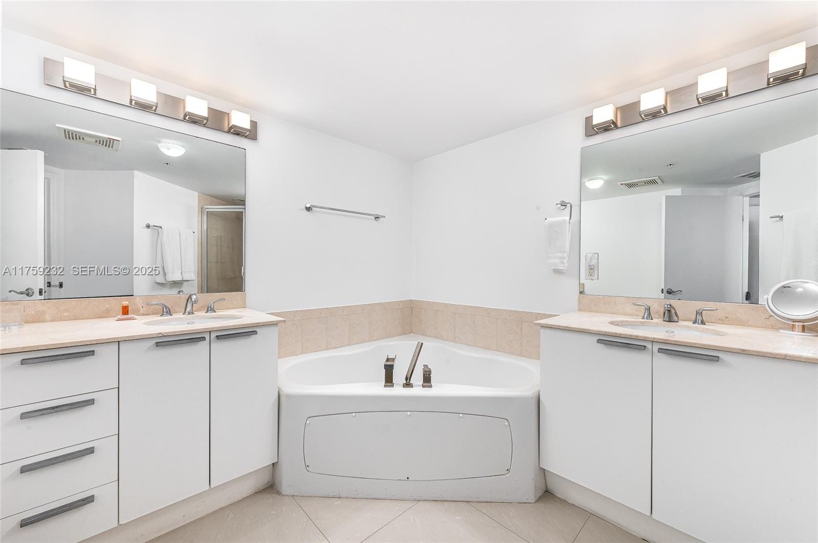 16699 Collins Avenue 1809, Sunny Isles Beach, FL 33160 photo 13