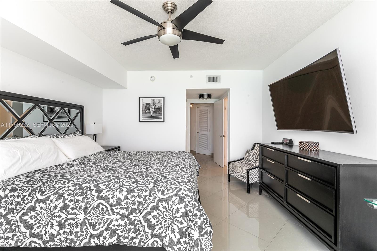 16699 Collins Avenue 1809 — photo 10