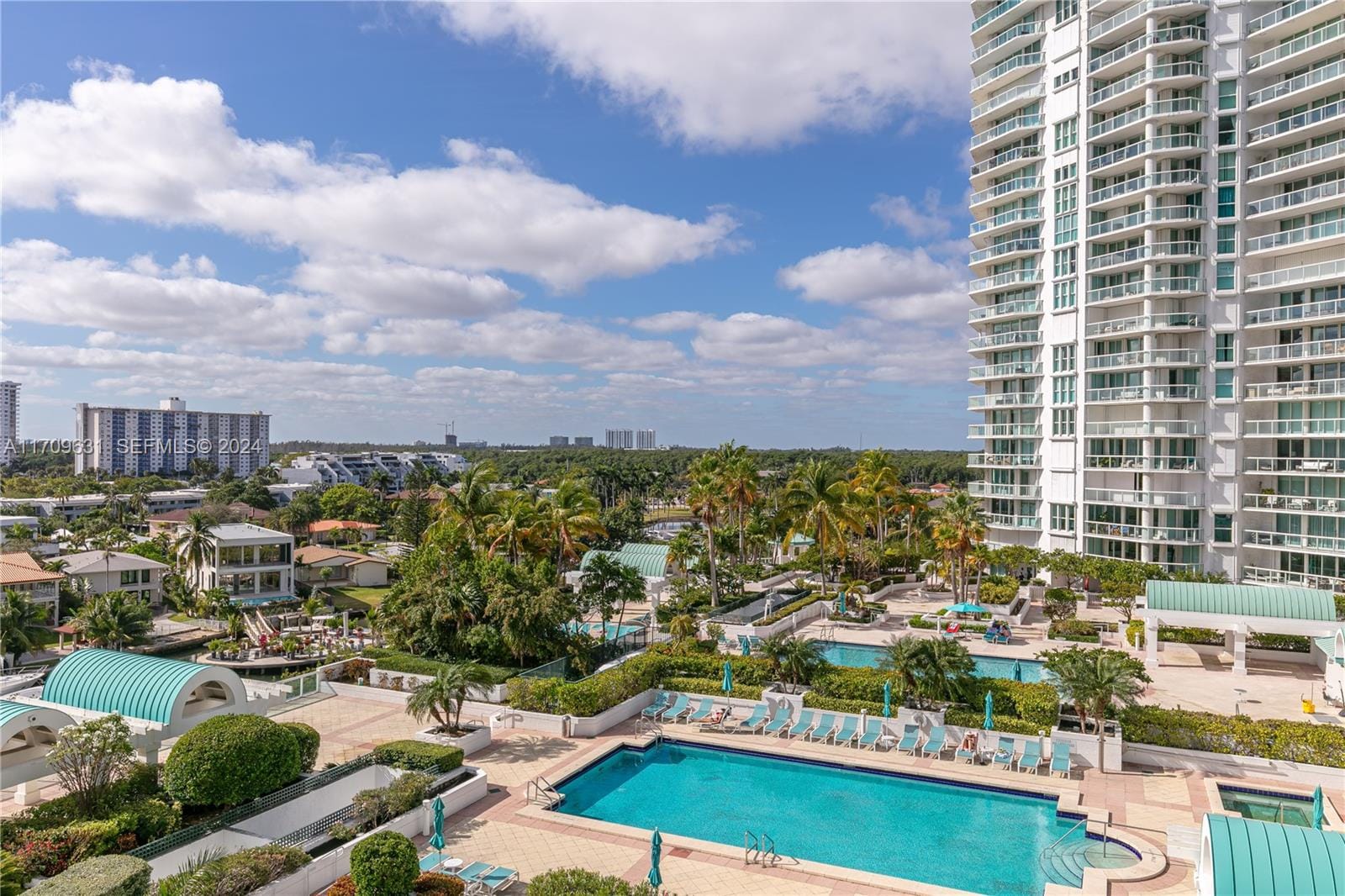 16400 Collins Avenue 745 — photo 3