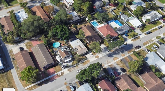 27 SW 7th Street, Hallandale Beach, FL 33009