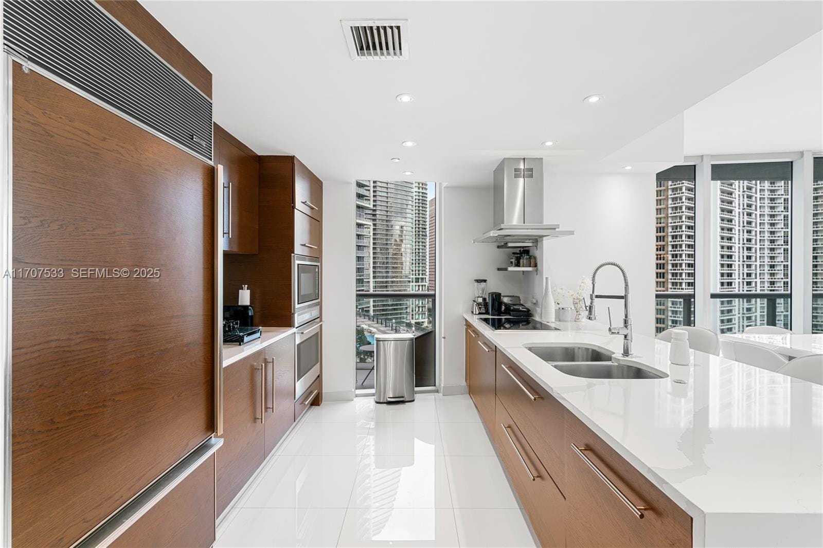 495 Brickell Avenue 1702, Miami, FL 33131 photo 17