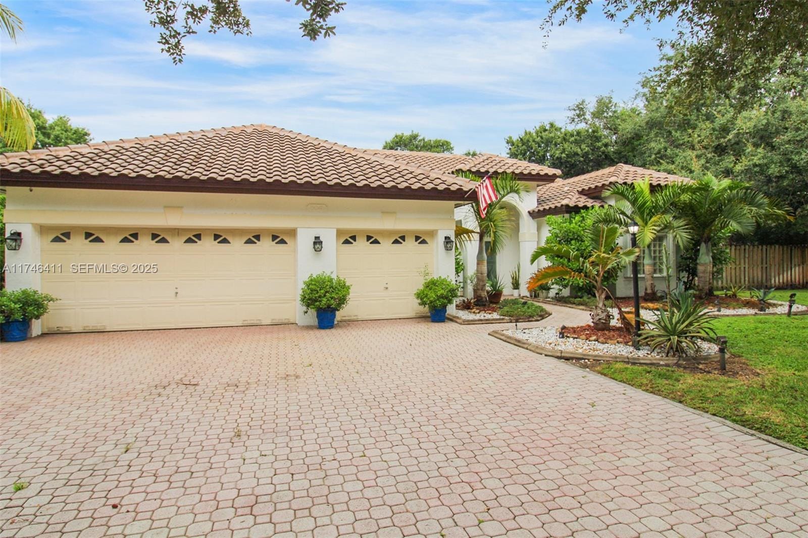 6041 Superior Boulevard, Davie, FL 33331 photo 2