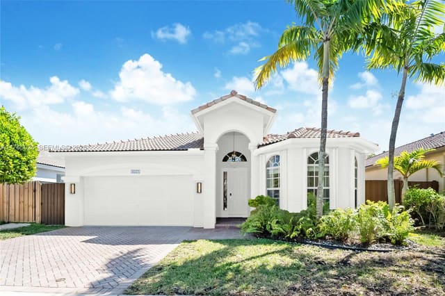 8527 NW 111th Court, sold in Islands At Doral, Doral, FL