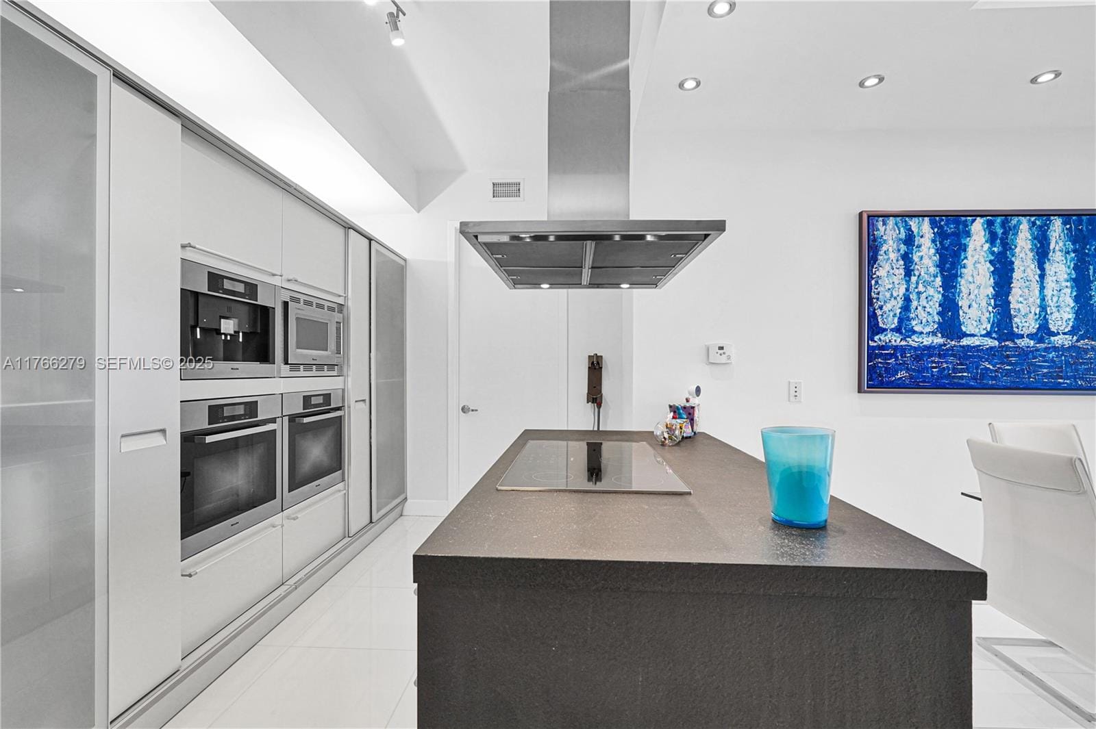 18201 Collins Avenue 3608, Sunny Isles Beach, FL 33160 photo 13