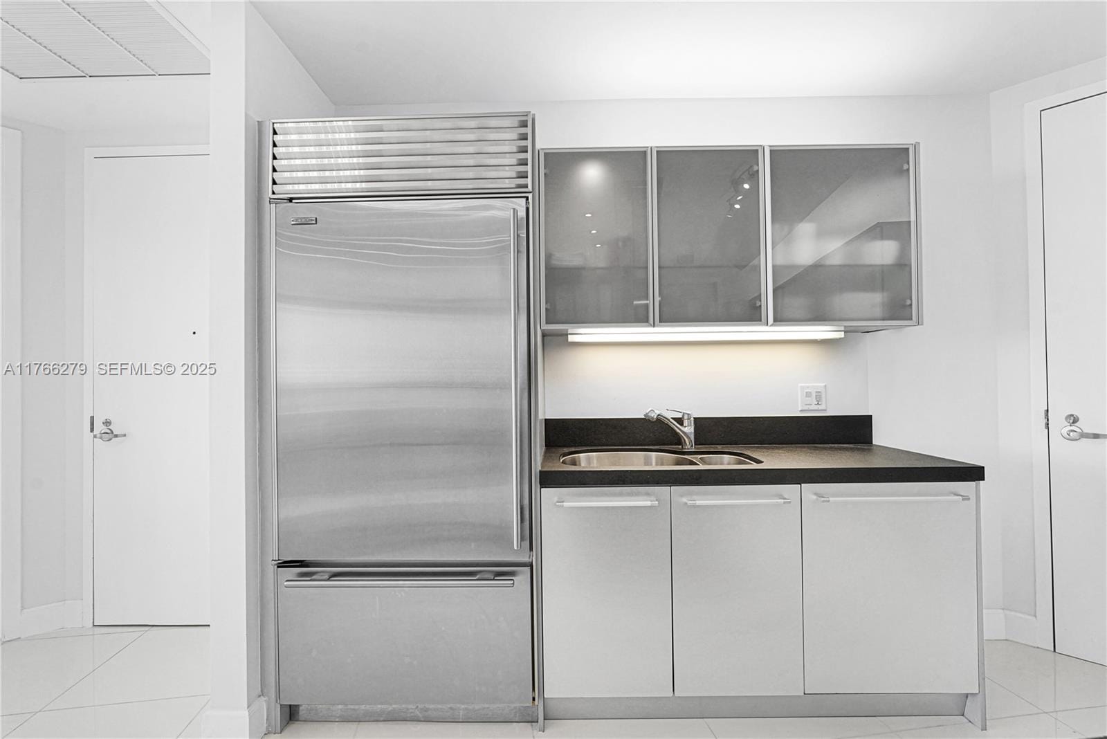 18201 Collins Avenue 3608, Sunny Isles Beach, FL 33160 photo 18