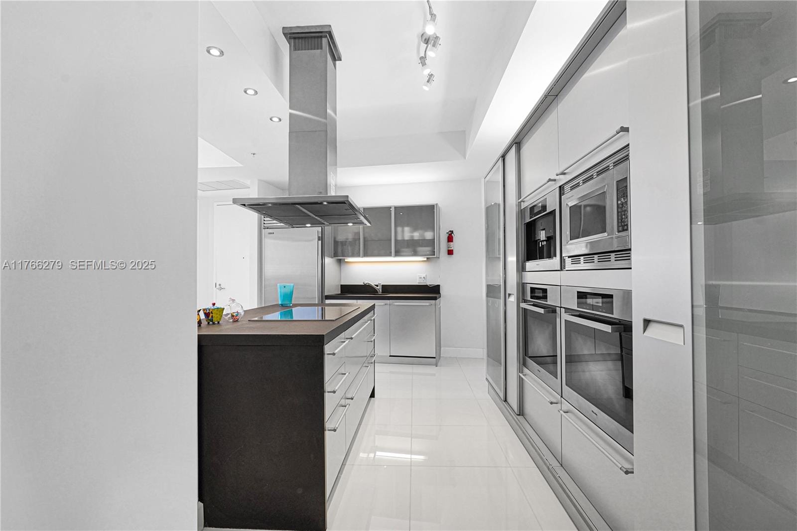18201 Collins Avenue 3608, Sunny Isles Beach, FL 33160 photo 26