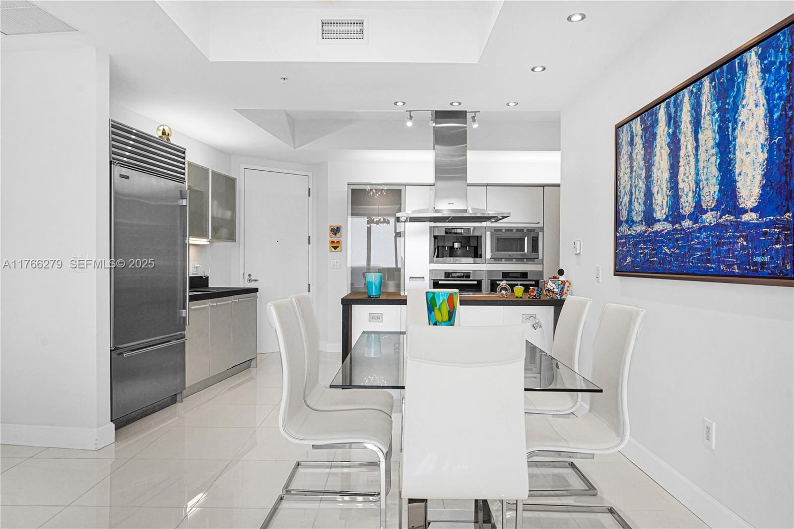 18201 Collins Avenue 3608, Sunny Isles Beach, FL 33160 photo 4