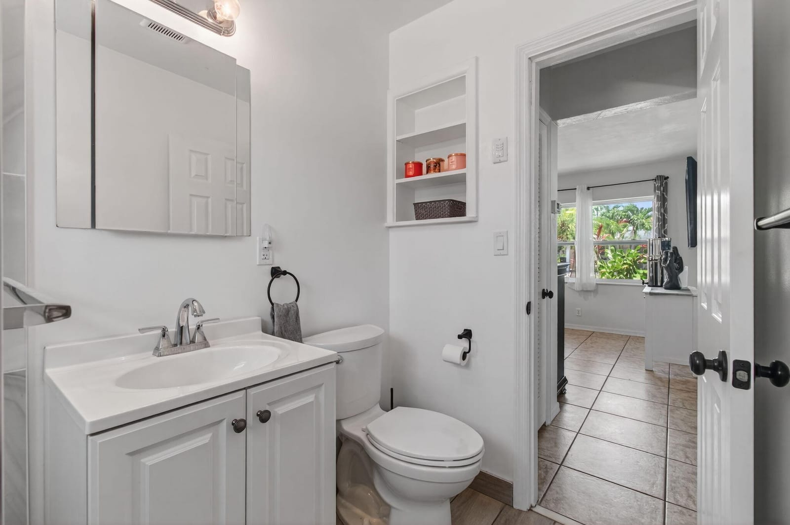30 NE 46 Street, Oakland Park, FL 33334 photo 15