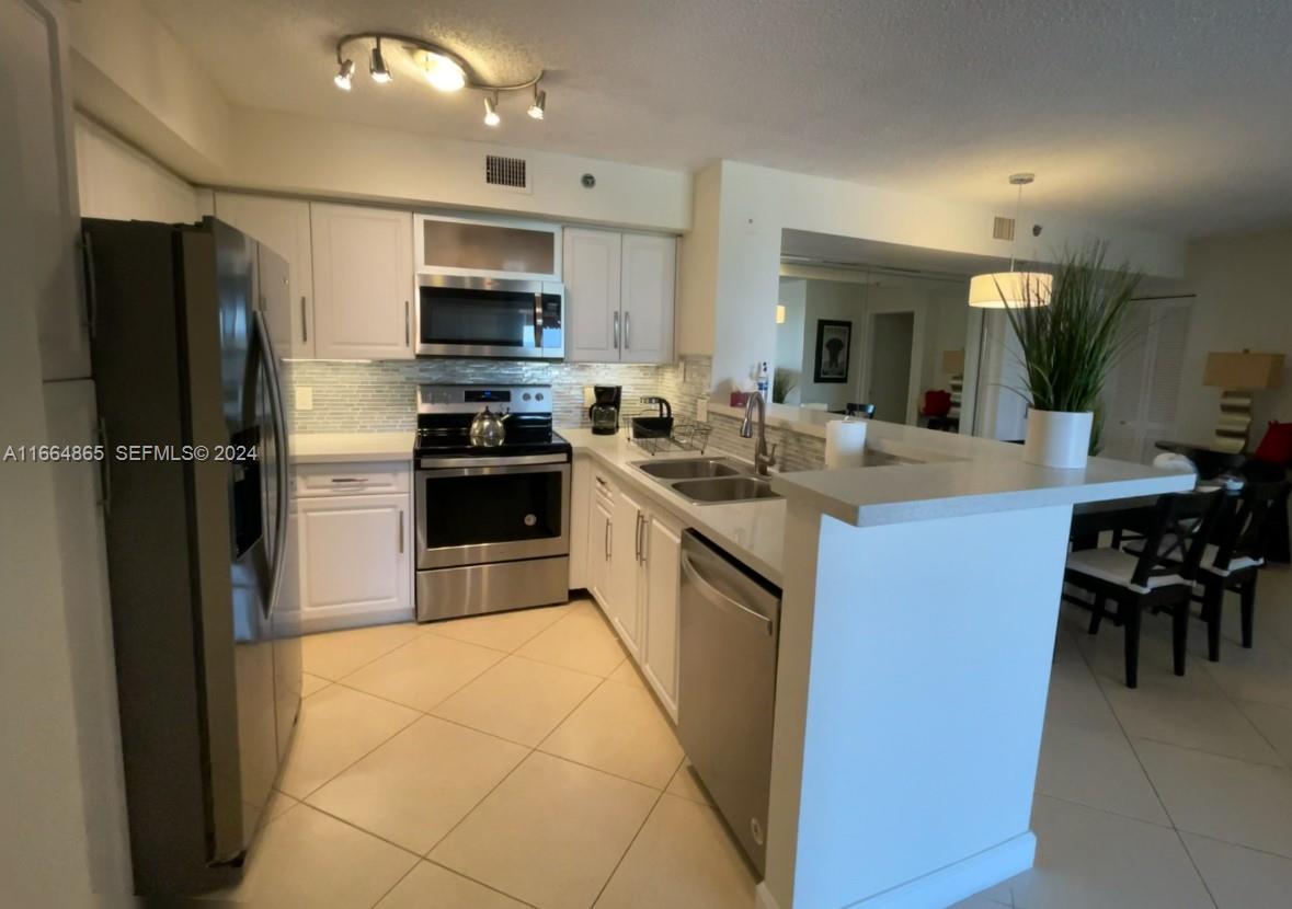 19601 E Country Club Drive 7501, Aventura, FL 33180, Aventura