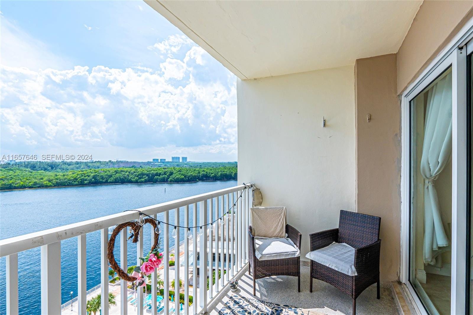 300 Bayview Drive 1012, Sunny Isles Beach, FL 33160 photo 14