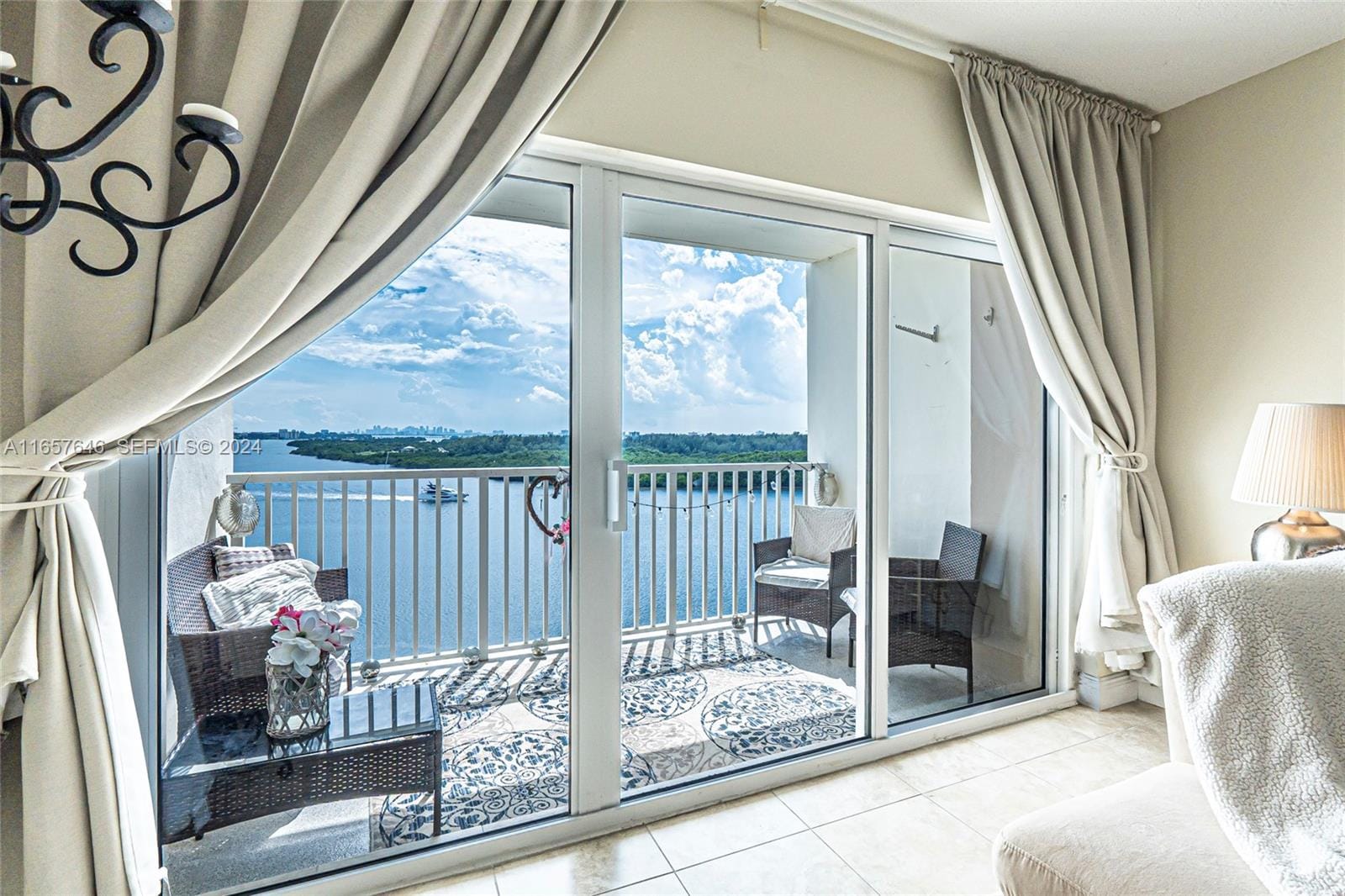 300 Bayview Drive 1012, Sunny Isles Beach, FL 33160 photo 3
