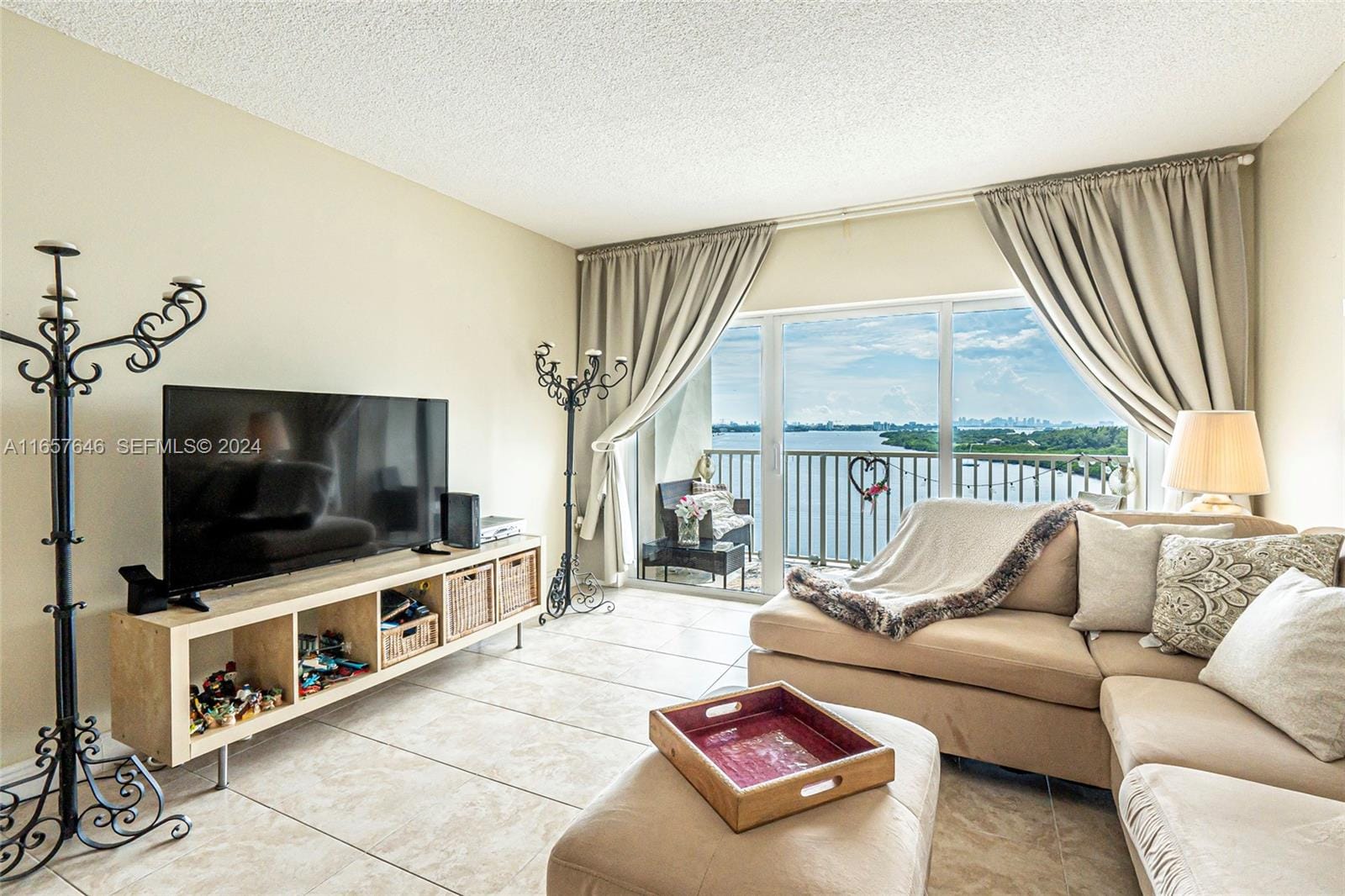 300 Bayview Drive 1012, Sunny Isles Beach, FL 33160 photo 6