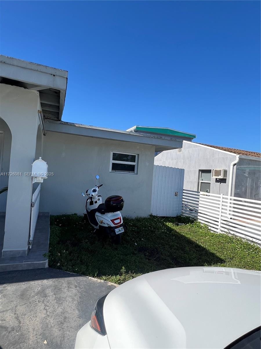 720 NW 30th Avenue, Miami, FL 33125 photo 3