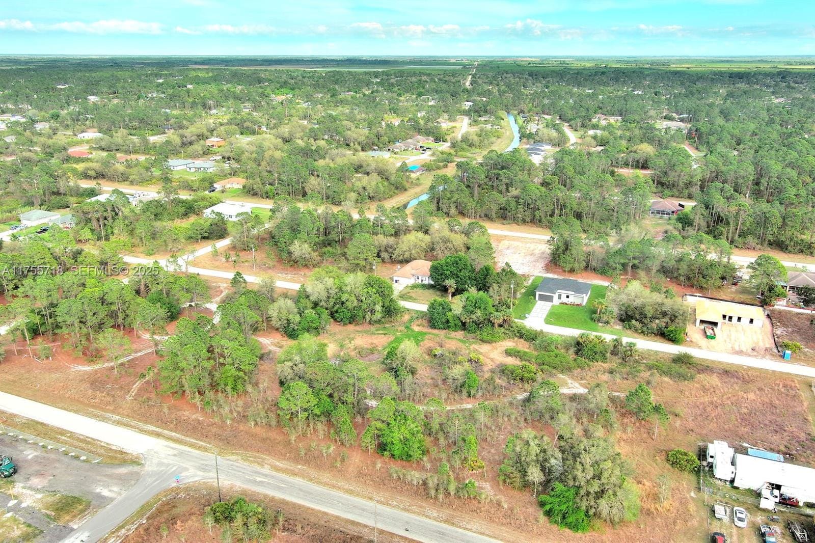 565 Summit Avenue S, Lehigh Acres, FL 33974 photo 17