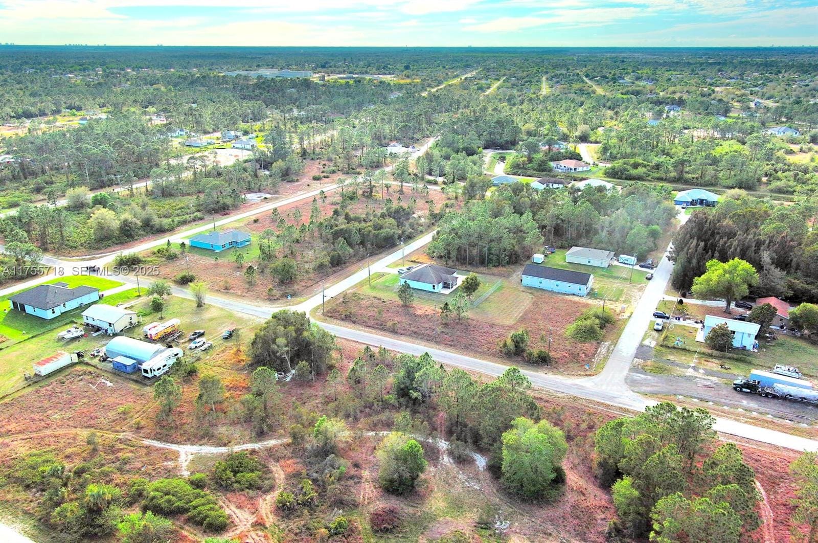 565 Summit Avenue S, Lehigh Acres, FL 33974 photo 23