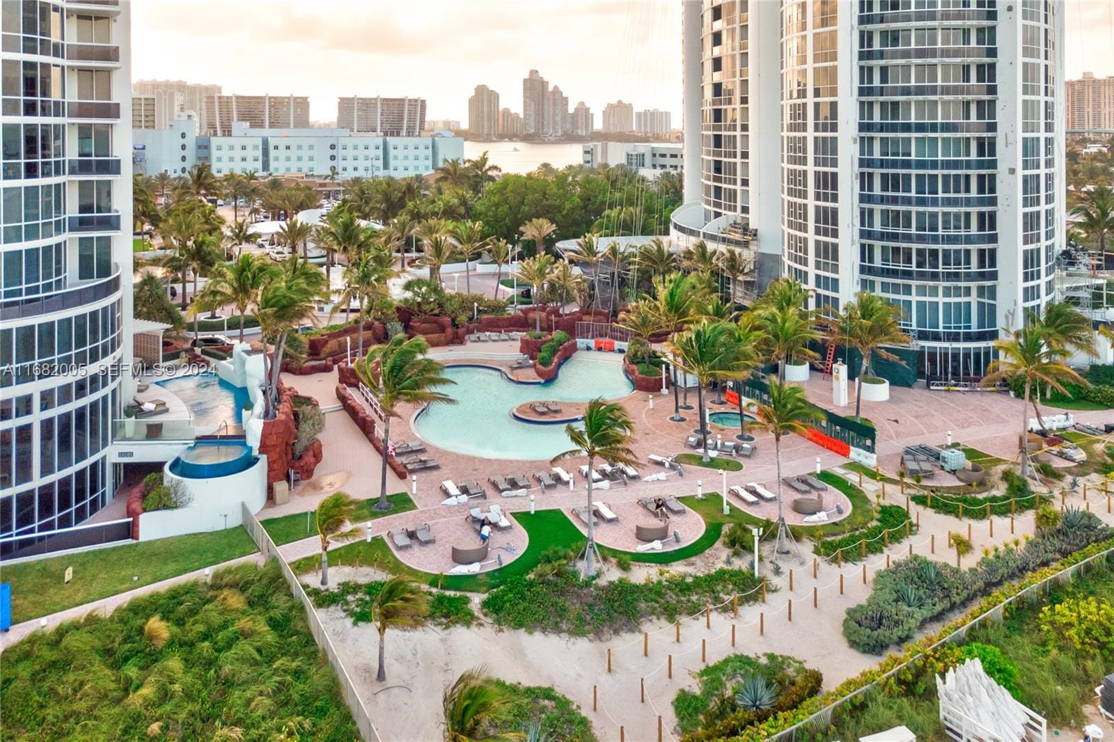 18201 Collins Avenue 1905, Sunny Isles Beach, FL 33160 photo 19