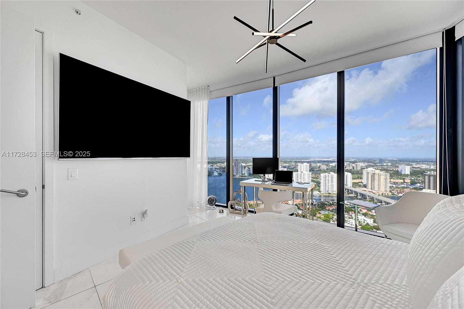 18555 Collins Avenue 5004, Sunny Isles Beach, FL 33160 photo 18