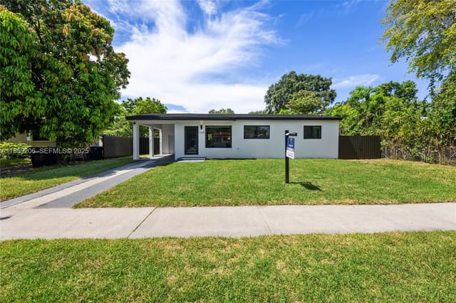 1095 NE 156th Street, sold in Fleeman Heights, North Miami Beach, FL