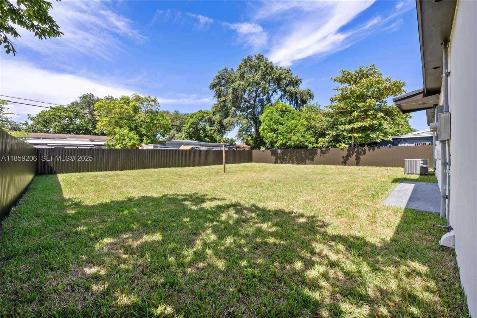1095 NE 156th Street, North Miami Beach, FL 33162 photo 12