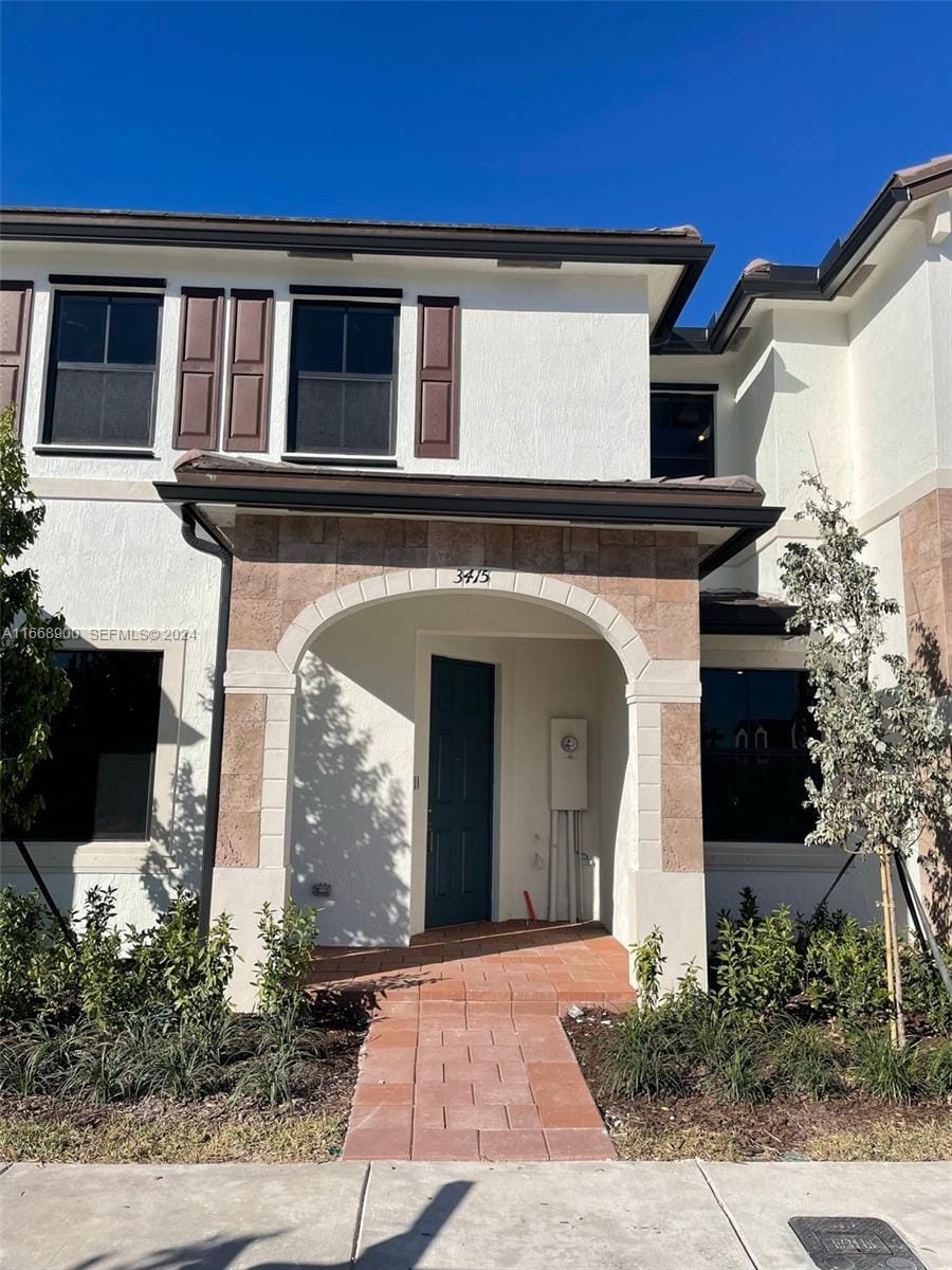 3415 W 112th Terrace, Hialeah, FL 33018