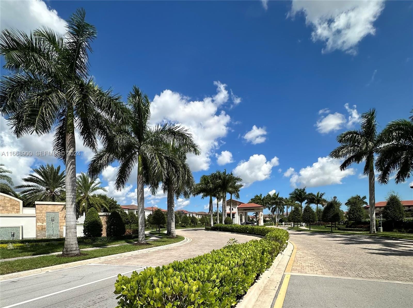 3415 W 112th Terrace, Hialeah, FL 33018 photo 3