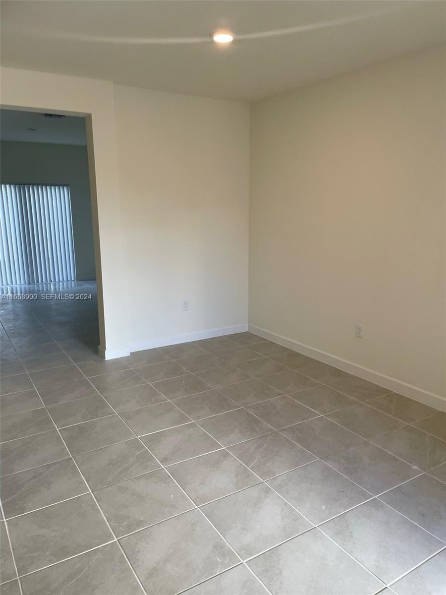 3415 W 112th Terrace, Hialeah, FL 33018 photo 8