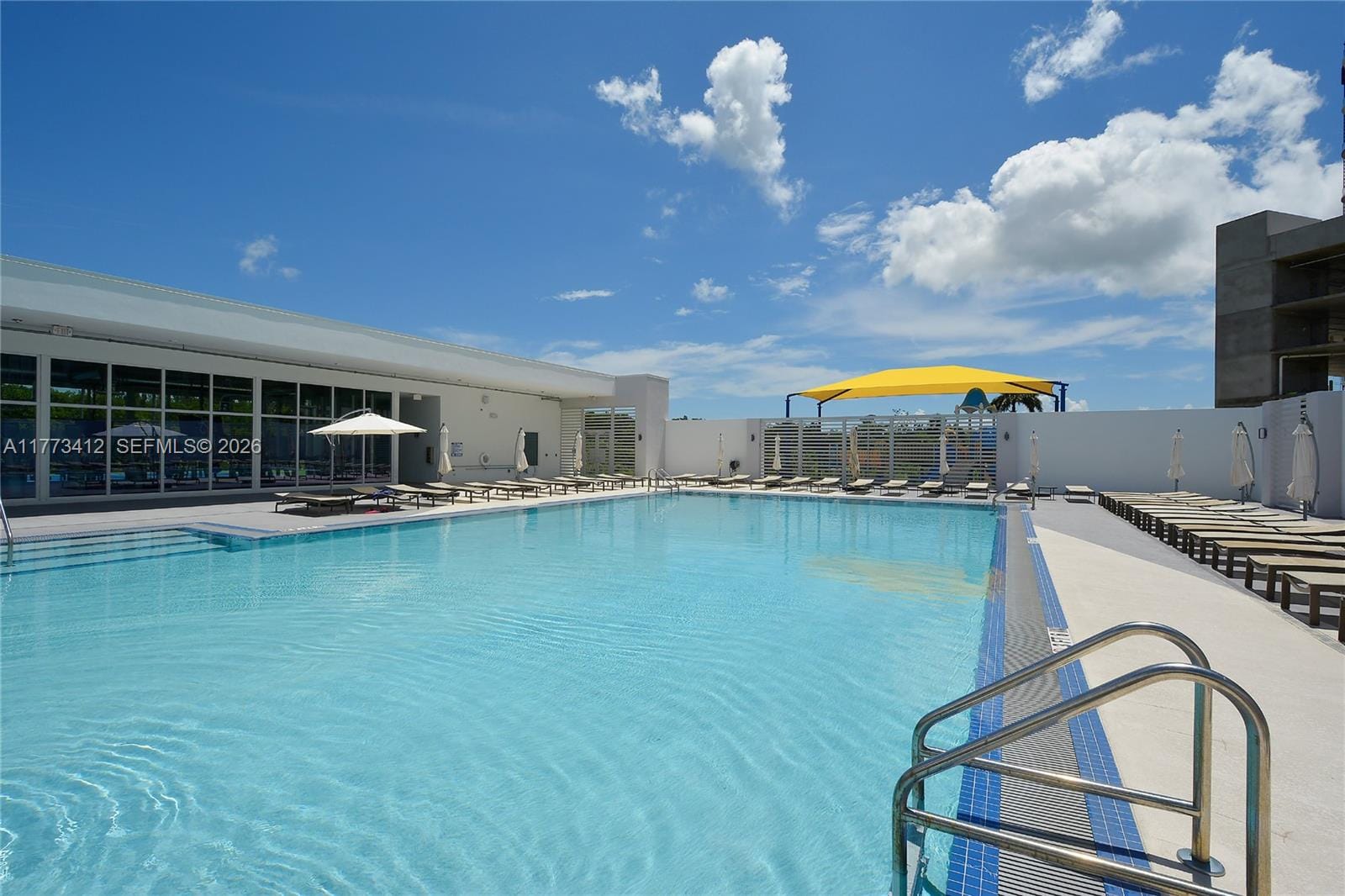 14951 Royal Oaks Lane 2206, North Miami, FL 33181 photo 18