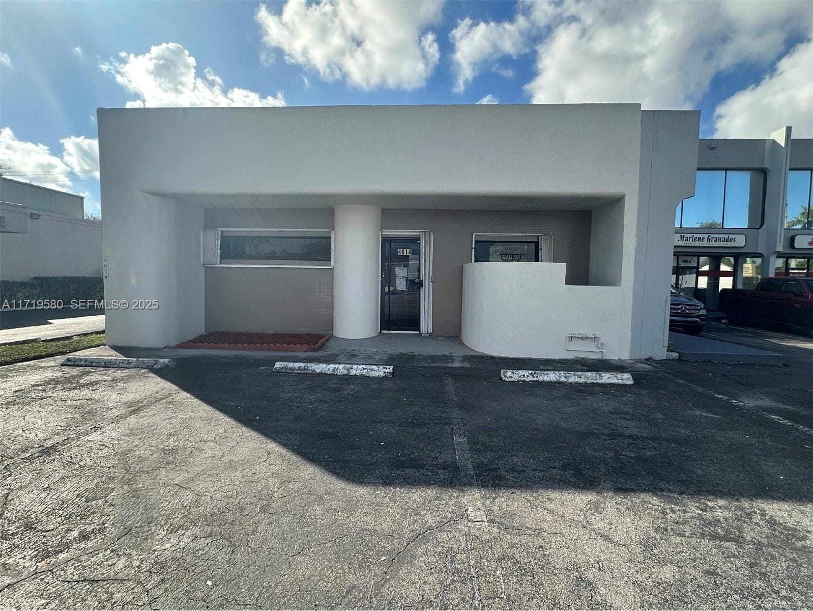4614 Hollywood Boulevard, Hollywood, FL 33021
