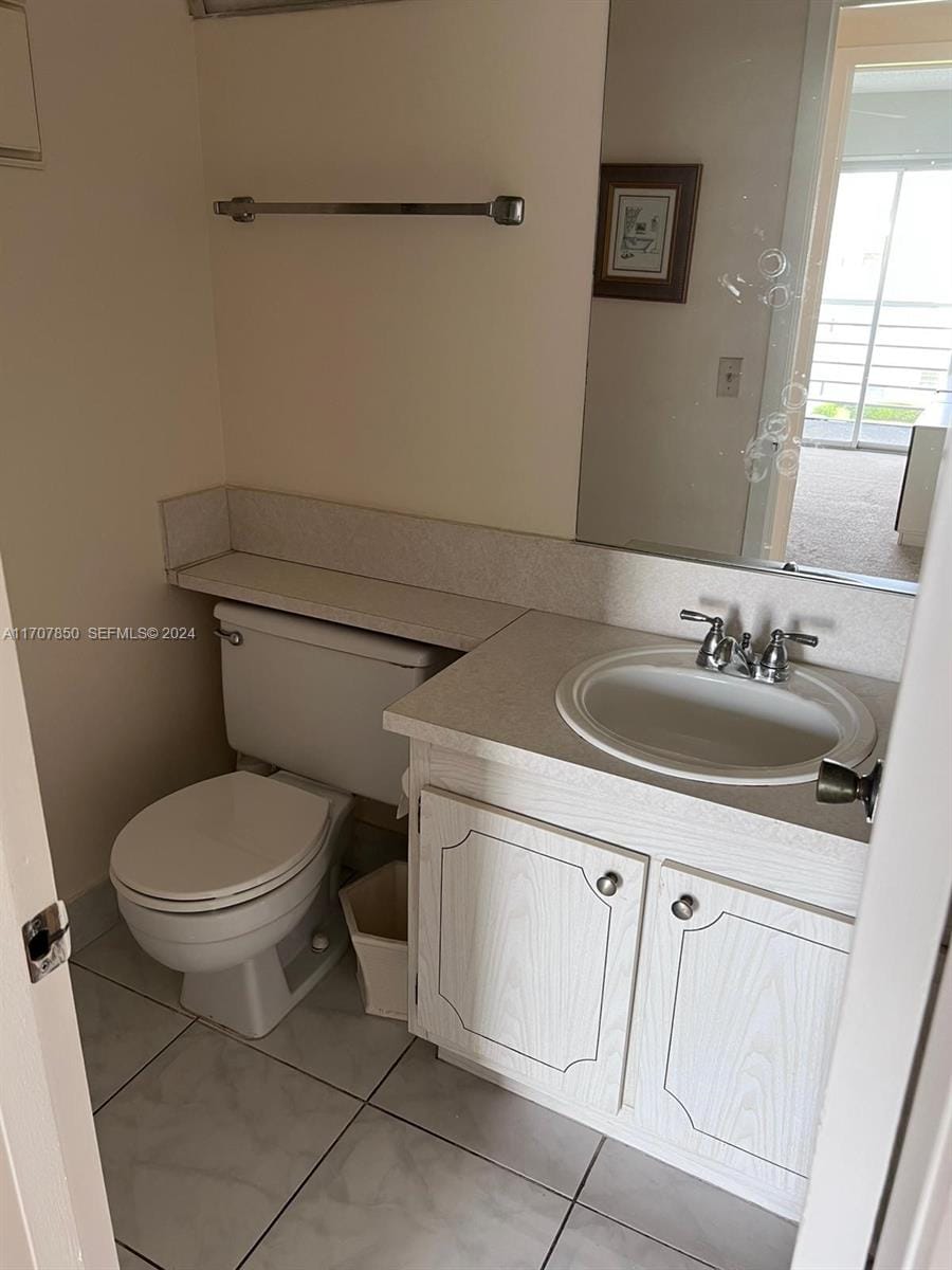 324 Fanshaw H 324 H — photo 7