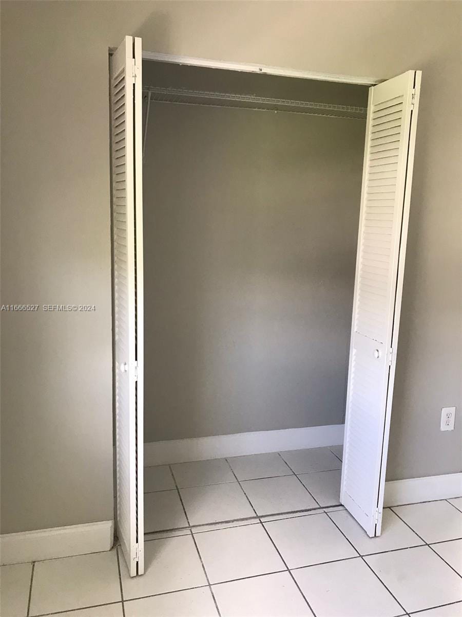 459 NE 210th Cir Terrace 201-17, Miami, FL 33179 photo 13
