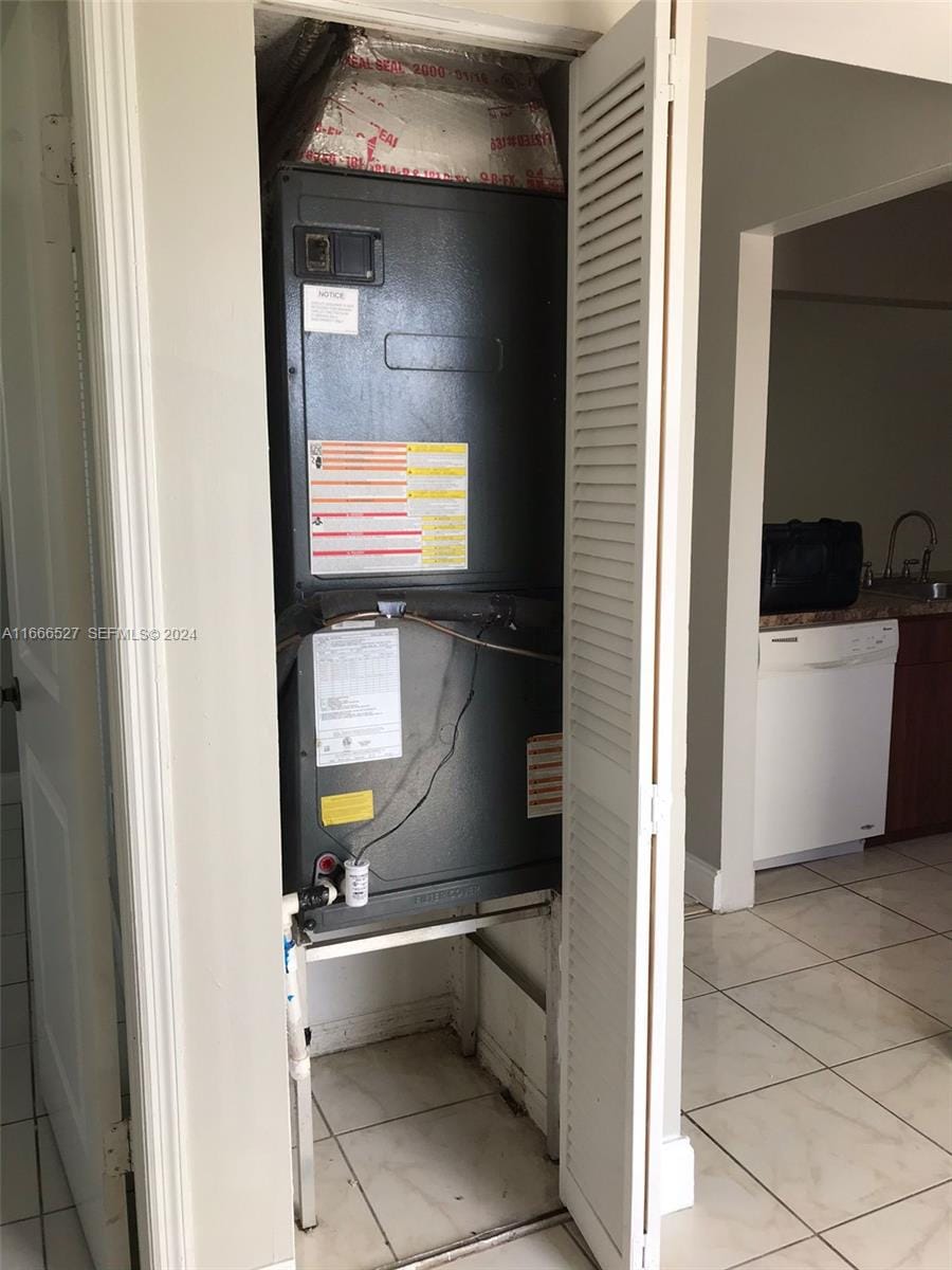 459 NE 210th Cir Terrace 201-17, Miami, FL 33179 photo 14