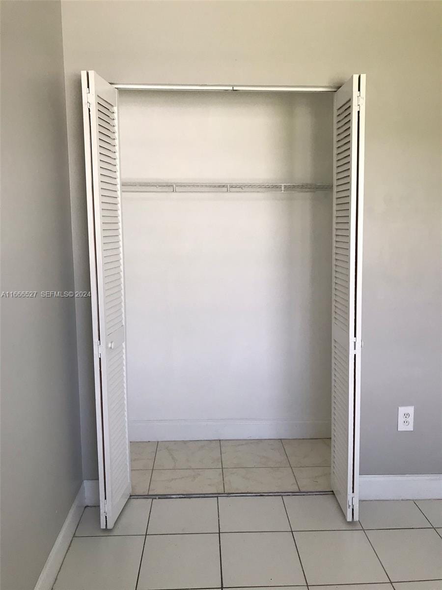 459 NE 210th Cir Terrace 201-17, Miami, FL 33179 photo 18
