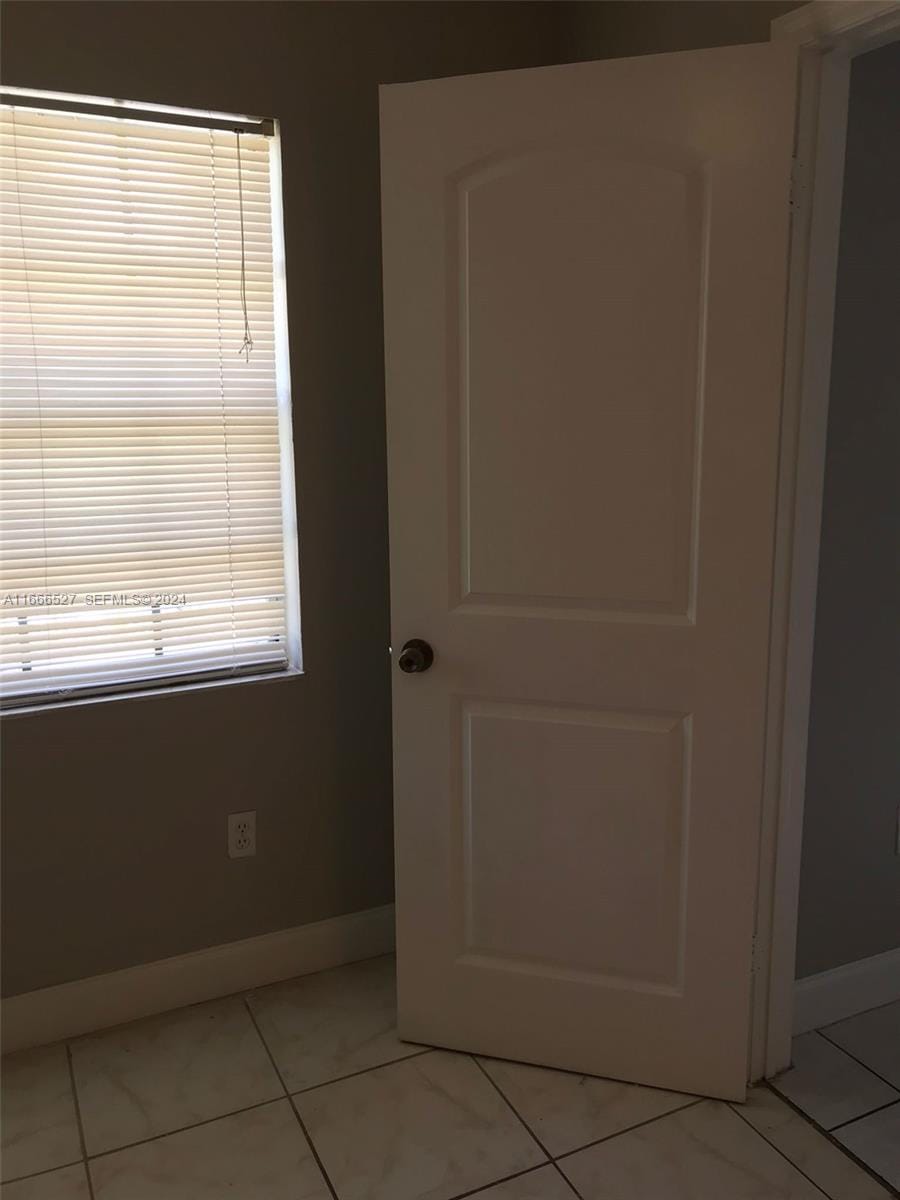 459 NE 210th Cir Terrace 201-17, Miami, FL 33179 photo 22