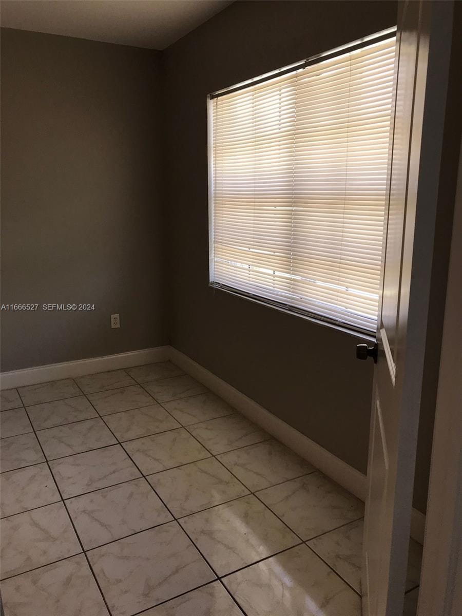459 NE 210th Cir Terrace 201-17, Miami, FL 33179 photo 23