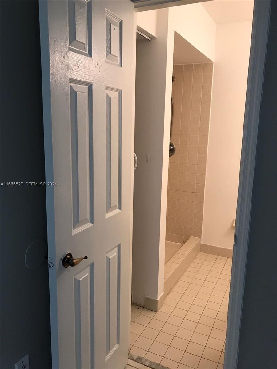 459 NE 210th Cir Terrace 201-17, Miami, FL 33179 photo 28