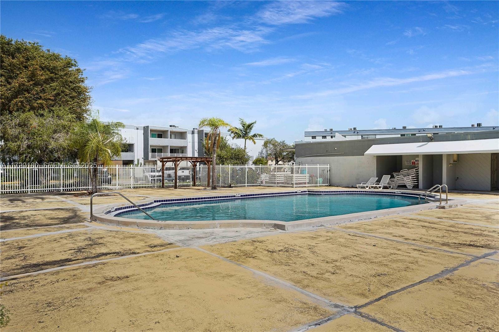 9365 Fontainebleau Boulevard E207 — photo 11
