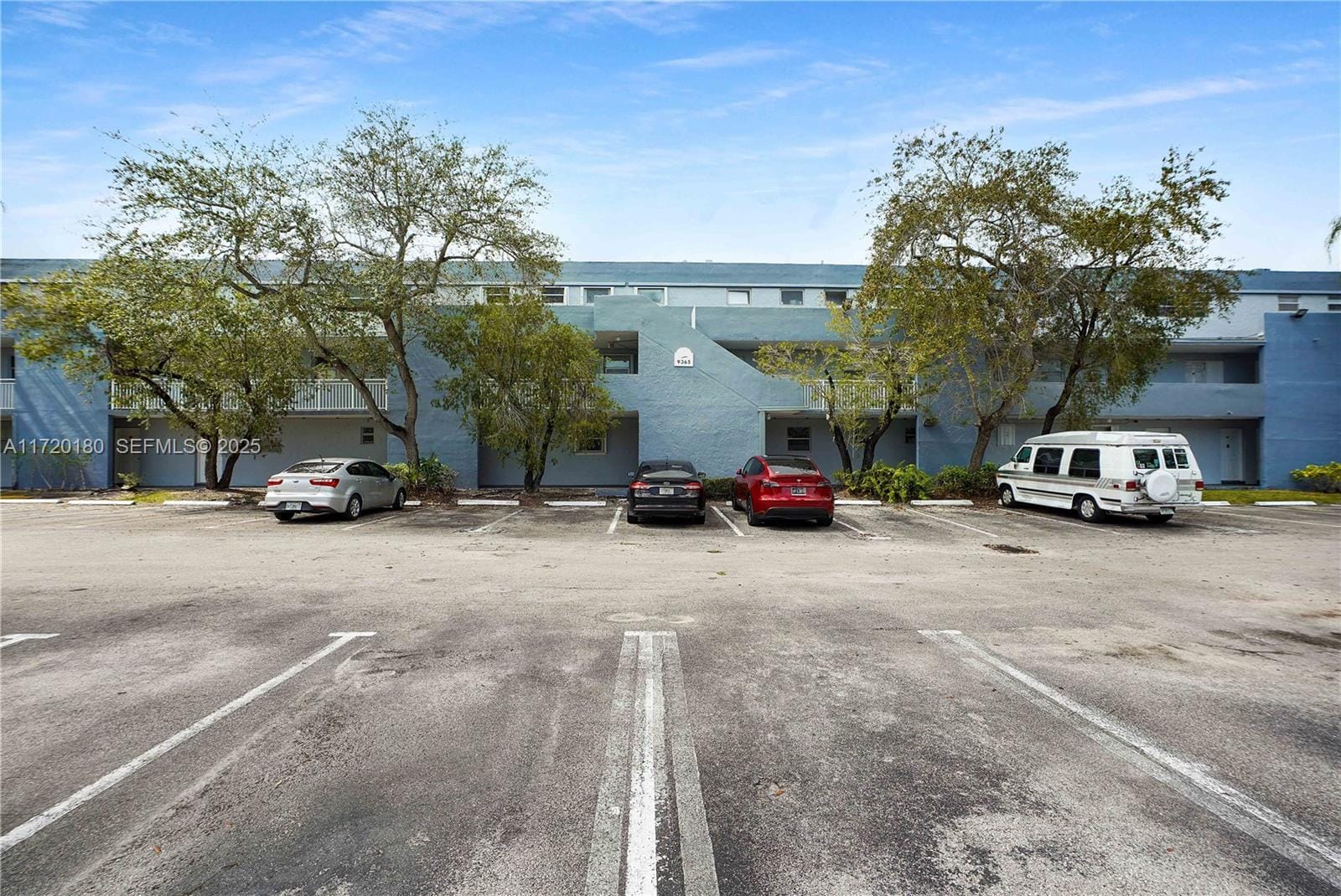 9365 Fontainebleau Boulevard E207 — photo 12