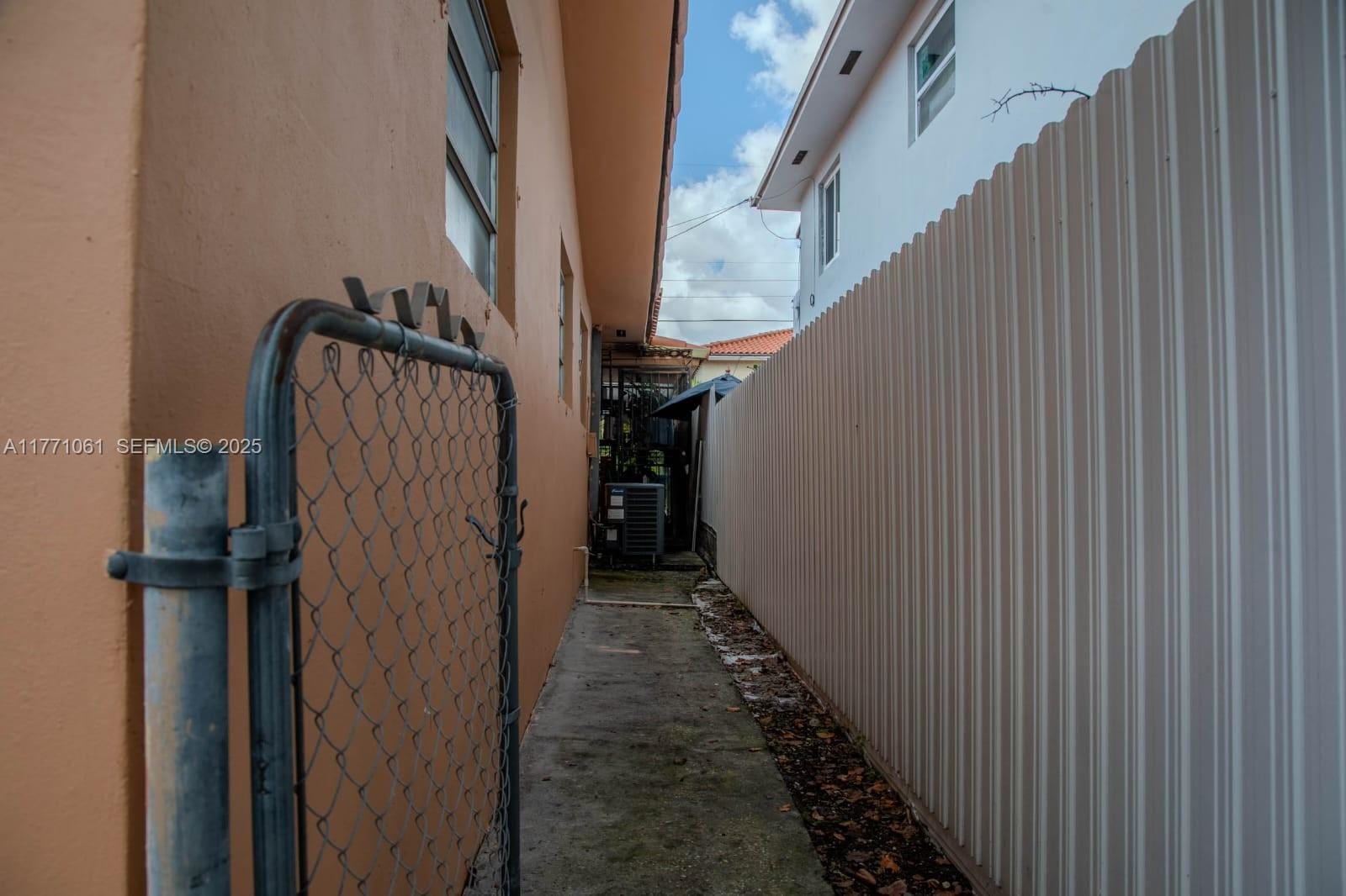 791 NW 22nd Place, Miami, FL 33125 photo 14