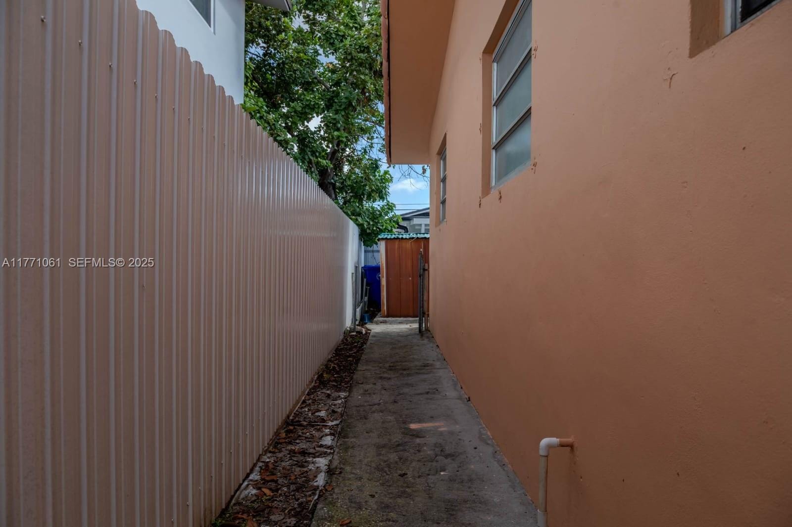 791 NW 22nd Place, Miami, FL 33125 photo 15
