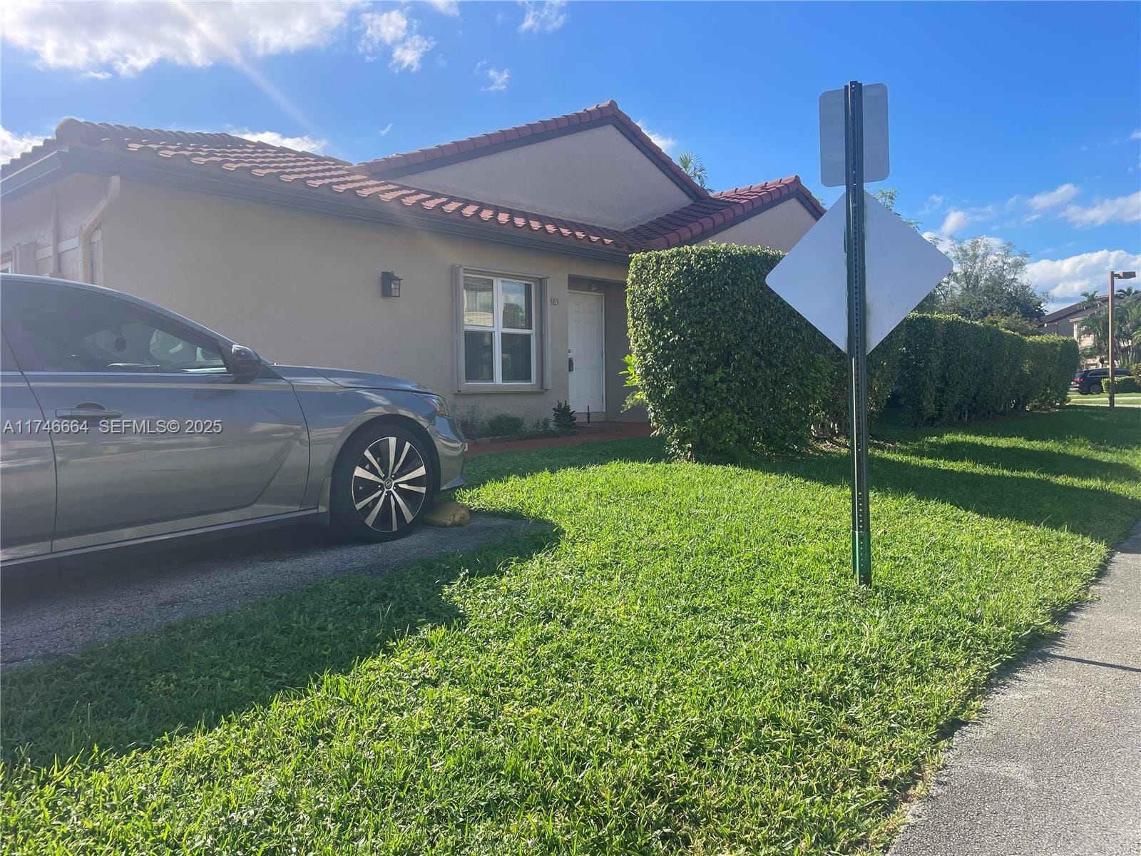 3583 W Inverrary Boulevard W, Lauderhill, FL 33319 photo 3