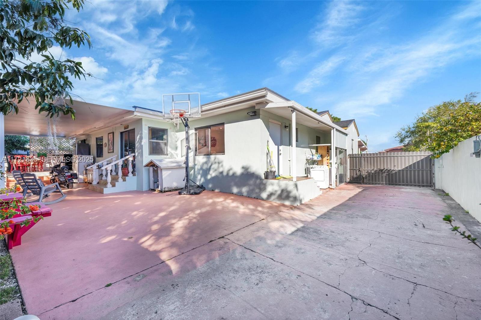 462 E 39th Street, Hialeah, FL 33013, Hialeah