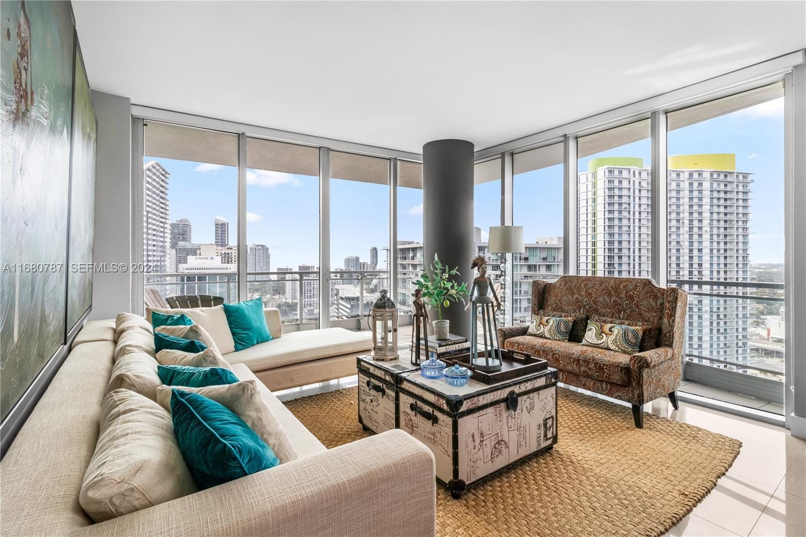 92 SW 3rd Street 3505, Miami, FL 33130 photo 1